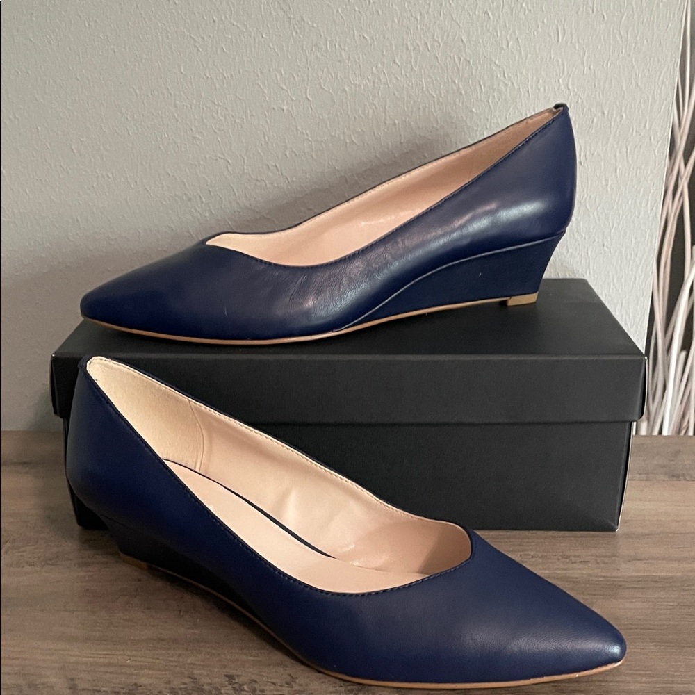 Tahari Elaine Navy Wedge Shoes